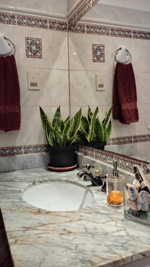 Casablanca San Francisco - Habitaciones Privadas ปีรีอาโปลิส ภายนอก รูปภาพ